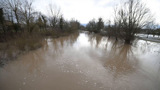 Bayern: Flüsse und Bäche treten über die Ufer