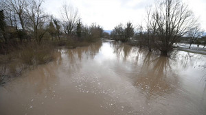 Bayern: Flüsse und Bäche treten über die Ufer