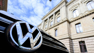 Urteil zur Dieselaffäre - Haftstrafen für Ex-VW-Manager