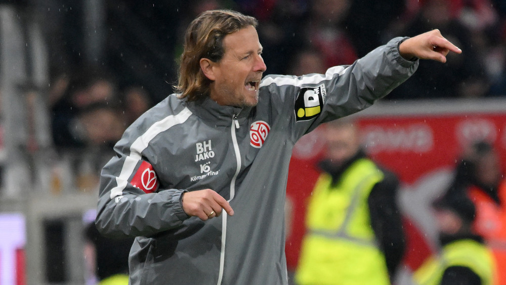 Tainer Bo Henriksen mit Blick auf Florenz, aber klarem Fokus auf die Bundesliga.