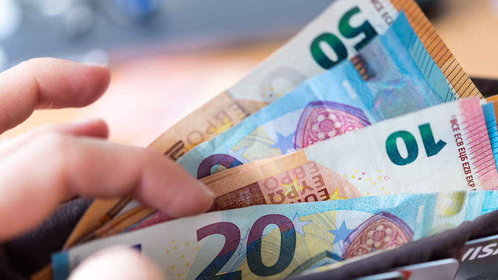 Geldscheine in einem Portemonnaie
