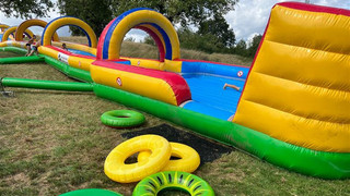 50 Meter lang - XXL-Wasserrutsche in Kassel-Oberzwehren