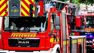 Vandalismus in Kassel: Feuerwehrauto während Einsatz besprüht