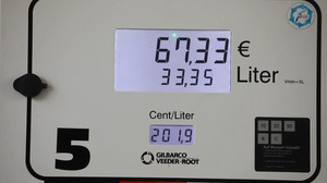 Sprit-Abzocke auf der Autobahn? So kann man viel Geld sparen