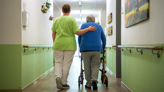 Pflegebedürftigkeit steigt laut AOK schnell - vor allem im Odenwald