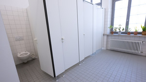 Feuer in Darmstädter Schulklo: Viele verletzte Kinder