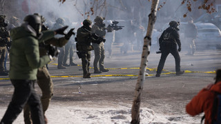 Toter in Minneapolis nach Beamtenschüssen