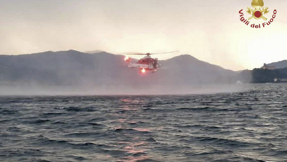 Bei einem Bootsunglück auf dem Lago Maggiore in Norditalen sind vier Menschen ums Leben gekommen.