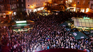 Marburg begrüßt den Mai 2026: Gemeinsam singen am Rathaus