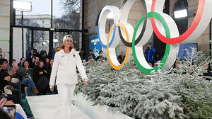 Olympiastars werden Laufstegmodels: IOC präsentiert neue Teamkollektionen