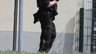 Messerattacke an Schule: Ermittler vermuten extremistisches Motiv