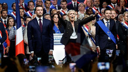 Würde Marine Le Pen als Präsidentin ein Frexit-Referendum ansetzen?