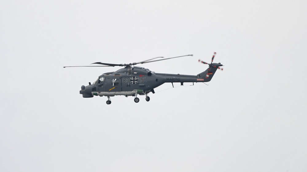 Im Ostseeraum eskalieren die Spannungen zwischen Russland und dem Westen. Nun soll von einem russischen Schiff auf einen Hubschrauber der Bundeswehr geschossen worden sein (Symbolbild).