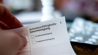 Größere Hürden für Krankschreibungen im Job