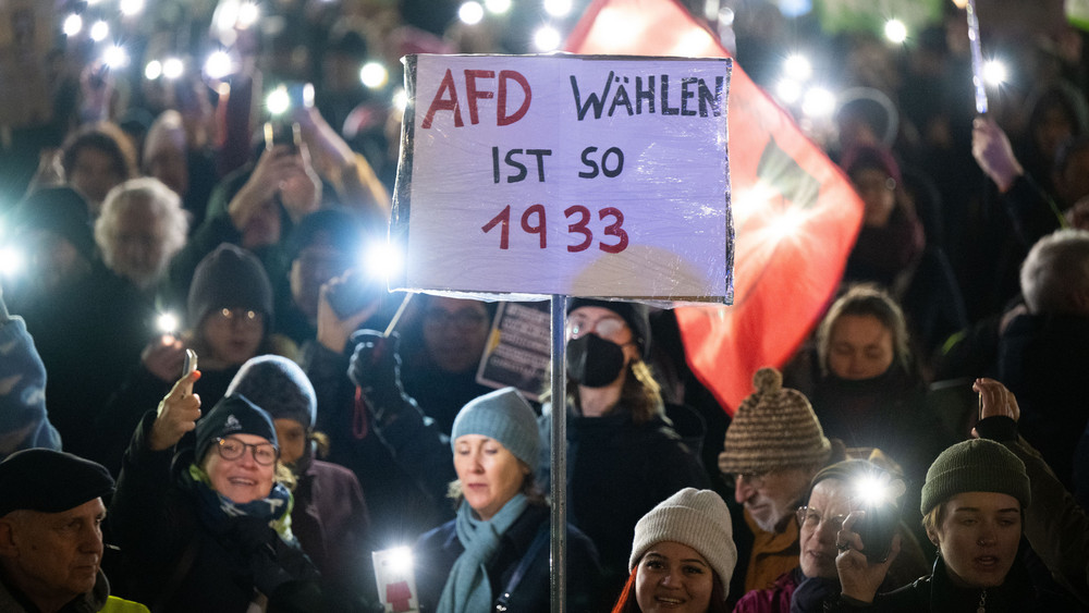 Im Kreis Hersfeld-Rotenburg organisiert der Deutsche Gewerkschaftsbund mehrere Demos gegen Rechts (Symbolbild). 