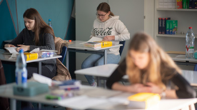 Hessische Abiprüfungen 2026 starten: Das ist dieses Jahr neu