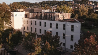 Erste inklusive Jugendherberge eröffnet in Marburg
