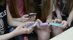 EU-Umfrage: Kinder sehen Social Media positiver als Eltern