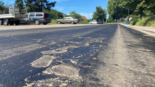 Geschmolzene Straße in Bad König - Sanierung startet bald