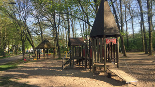 Bad Vilbel: Ritterweiher Spielplatz