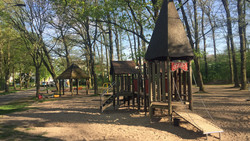 Bad Vilbel: Ritterweiher Spielplatz