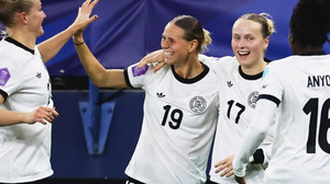 Wieder Klara Bühl: DFB-Frauen ziehen ins Finale ein