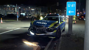Weinheim: Zwei Menschen bei Unfall mit Polizeiauto verletzt