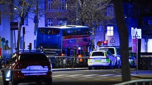Tote und Verletzte bei schwerem Busunfall in Stockholm