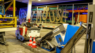 Fahrgeschäft "Crazy Mouse" reißt Zapfsäule an Tankstelle in Fulda um