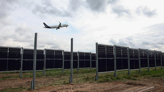 Frankfurter Flughafen: Riesige Solaranlage geht in Betrieb