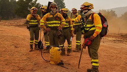 Waldbrand bei Madrid: Polizei bringt Bewohner in Sicherheit