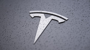 Tesla verliert in Deutschland: BMW überholt, VW führt