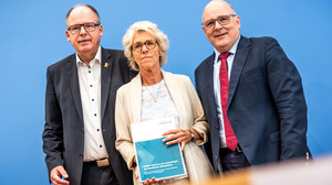 Mindestlohn steigt 2027 auf 14,60 Euro - Kritik aus der SPD