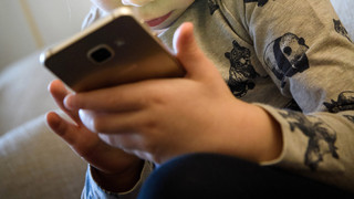 Werra-Meißner-Kreis: Eltern-Talk zur Handynutzung bei Kindern