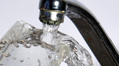 Zu viel gezahlt - Kassel startet Erstattung von Trinkwassergebühren