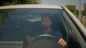 Telefon am Steuer: Fachleute für höhere Strafen für Handy-Sünder