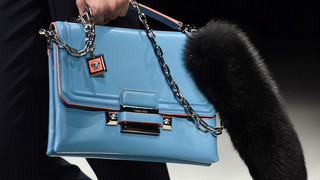 Kors, Versace und Coach unter einem Dach - Kartellwächter dagegen