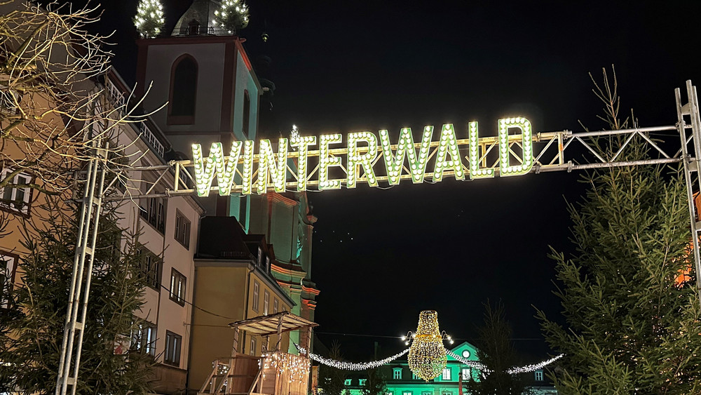 Der Winterwald in Fulda hat auch zwischen den Jahren noch geöffnet. 