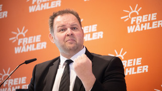 Eiterfeld: Vorsitzender der Freien Wähler Hessen im Amt bestätigt