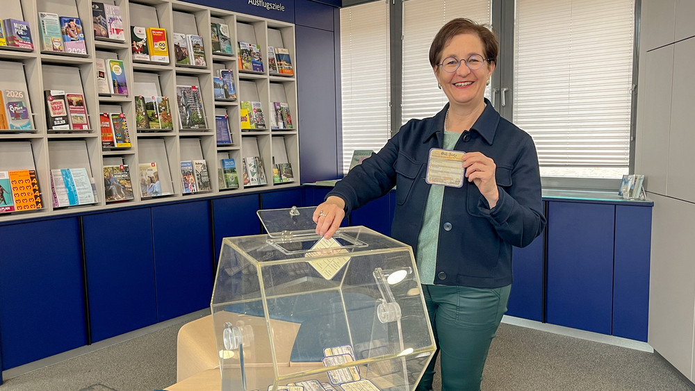 Bürgermeisterin Anke Hofmann ruft zum gemeinsamen Müllsammeln am Samstag auf und zur Teilnahme am Müll-Bingo.