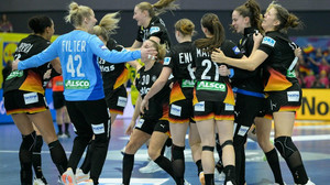 Gold-Traum lebt: DHB-Frauen stürmen ins WM-Halbfinale