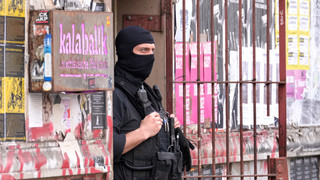 Razzien nach Anschlag auf Berliner Stromnetz