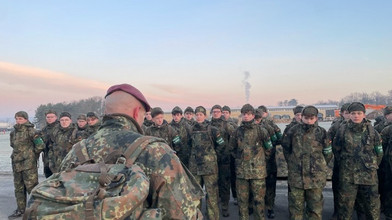 Praktikum bei der Bundeswehr? Schüler üben in Stadtallendorf