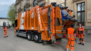 Wiesbaden: Drei neue E-Müllwagen sparen 154 Tonnen CO2