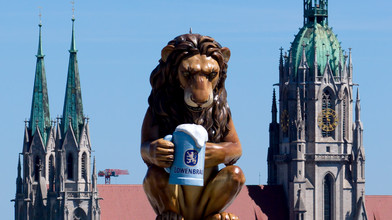 Netflix sucht 4.000 Komparsen für Film auf den Wiesn