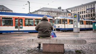 Luisenplatz in Darmstadt: Obdachloser schwer verletzt - 2 Festnahmen