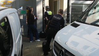 Mann in Düsseldorf niedergestochen - zeitweise Lebensgefahr