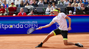 Tennis: Zverev mühelos im Achtelfinale von Hamburg