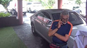 Nach Morddrohungen: Polizei fahndet mit Foto nach Mann in Kassel