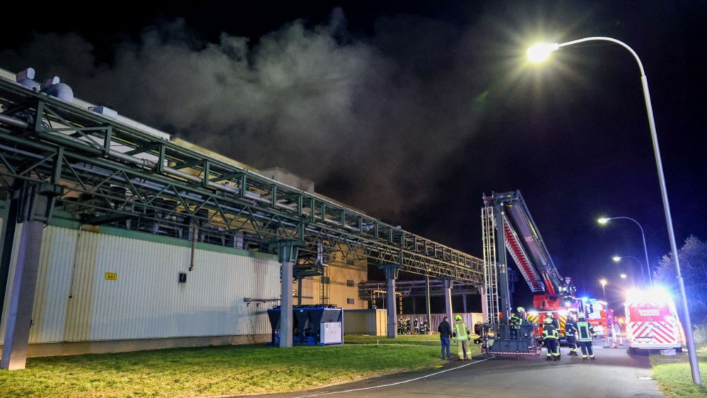 In Bad Hersfeld ist in einem Industriegebäude am Europakreisel ein Feuer ausgebrochen. 